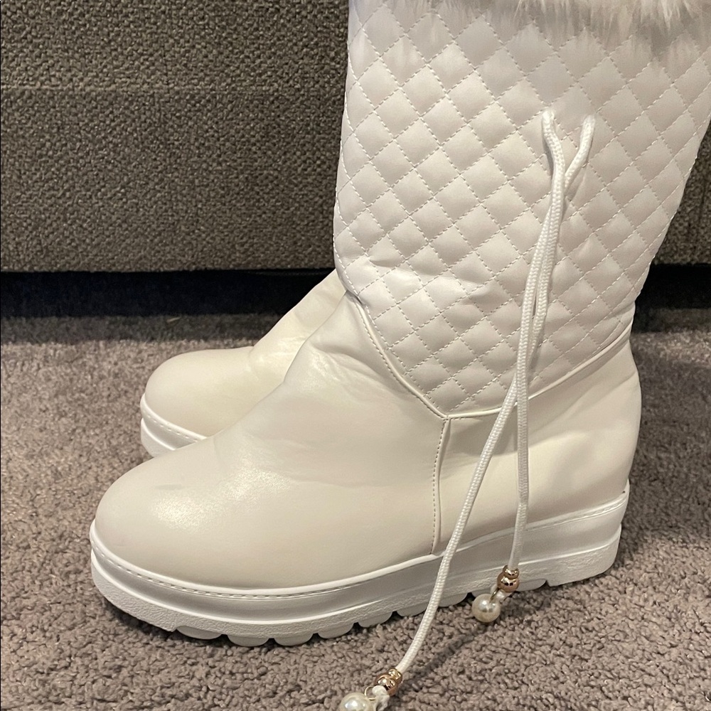White Quilted Fur Trim Boots - Picture 5 of 10